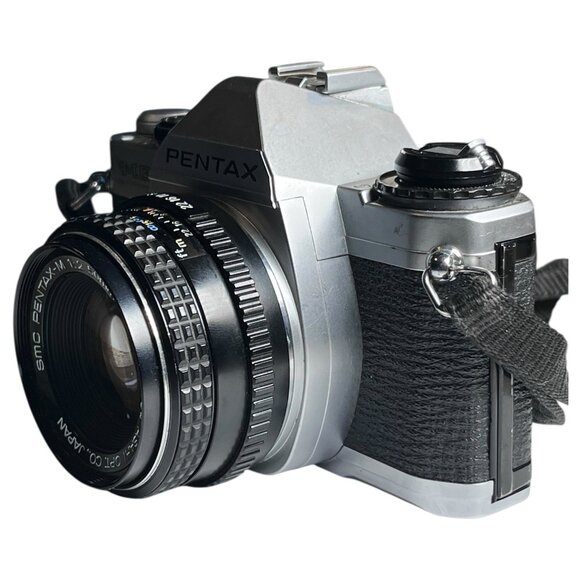 Pentax MG 35mm Film Camera with Pentax-M 50mm 1:2 lens - Picture 3 of 12